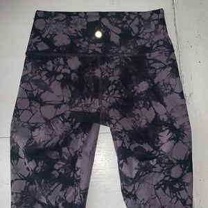 Purple tie dye Lululemon Aligns